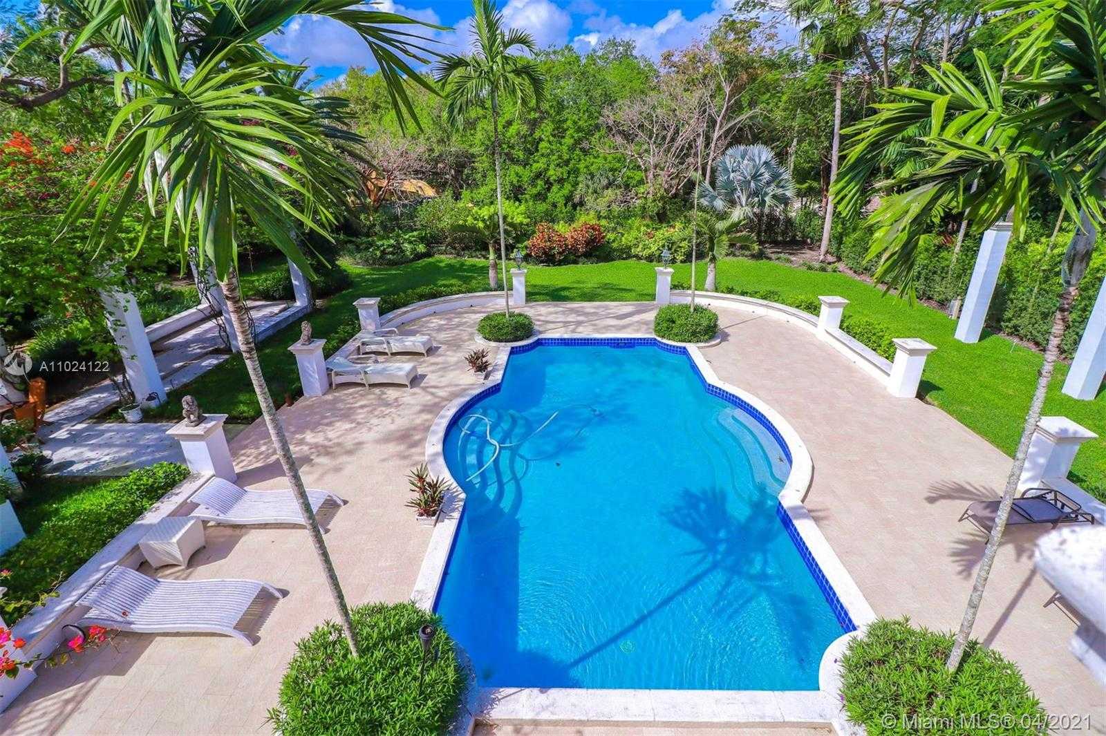 Small Image of 9780 WEST SUBURBAN DR, Pinecrest Number 4