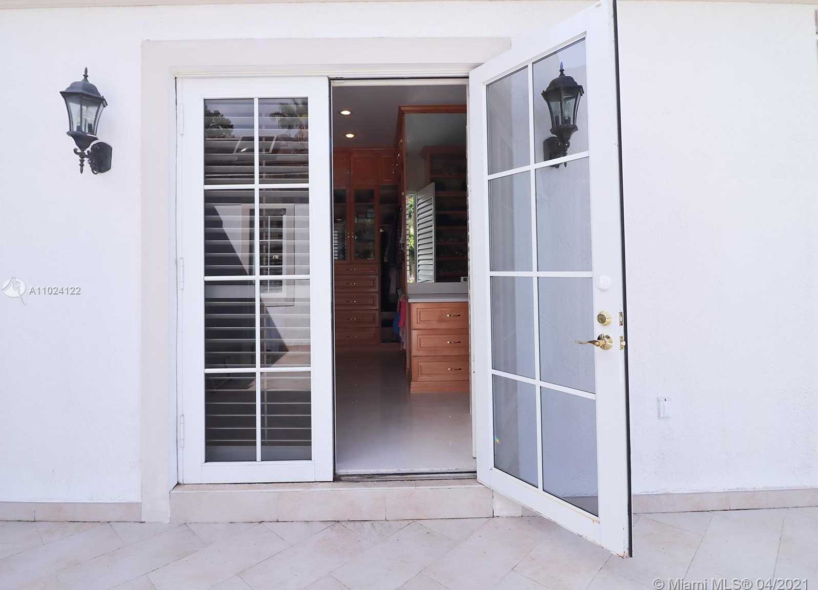 Small Image of 9780 WEST SUBURBAN DR, Pinecrest Number 42