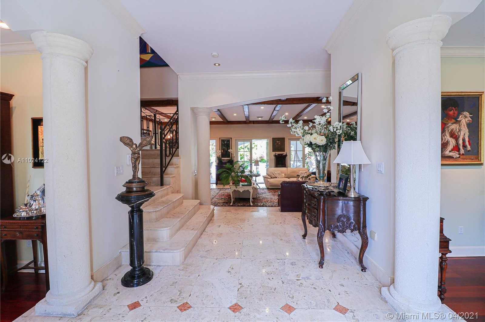Small Image of 9780 WEST SUBURBAN DR, Pinecrest Number 53