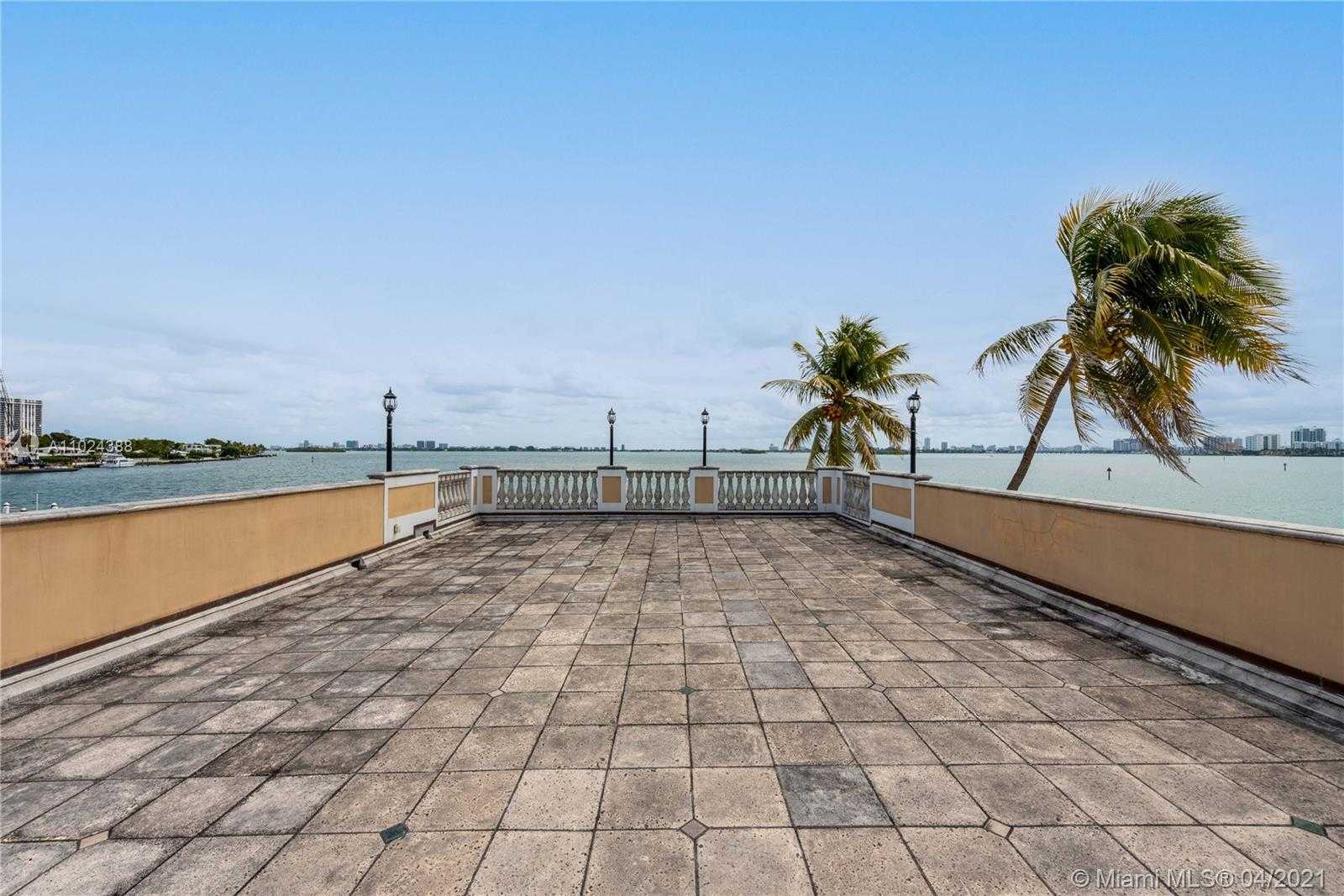 Small Image of 9767 NORTH EAST 13TH AVE, Miami Shores Number 21