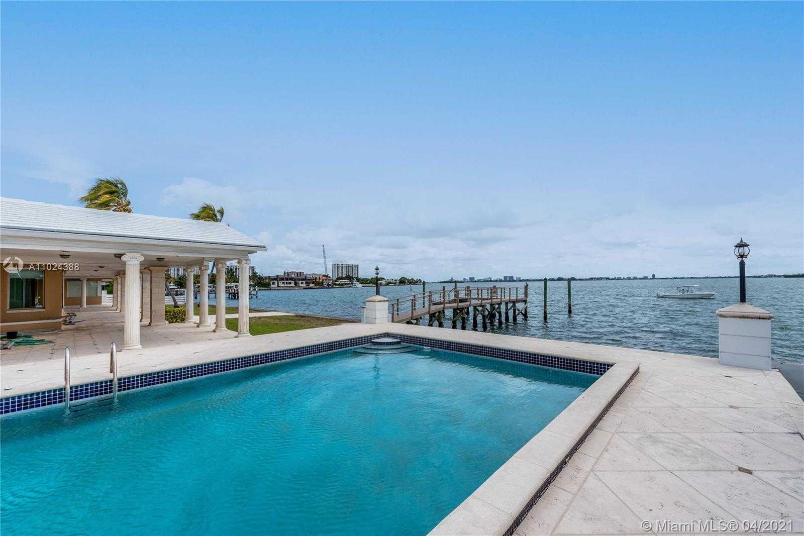 Small Image of 9767 NORTH EAST 13TH AVE, Miami Shores Number 22