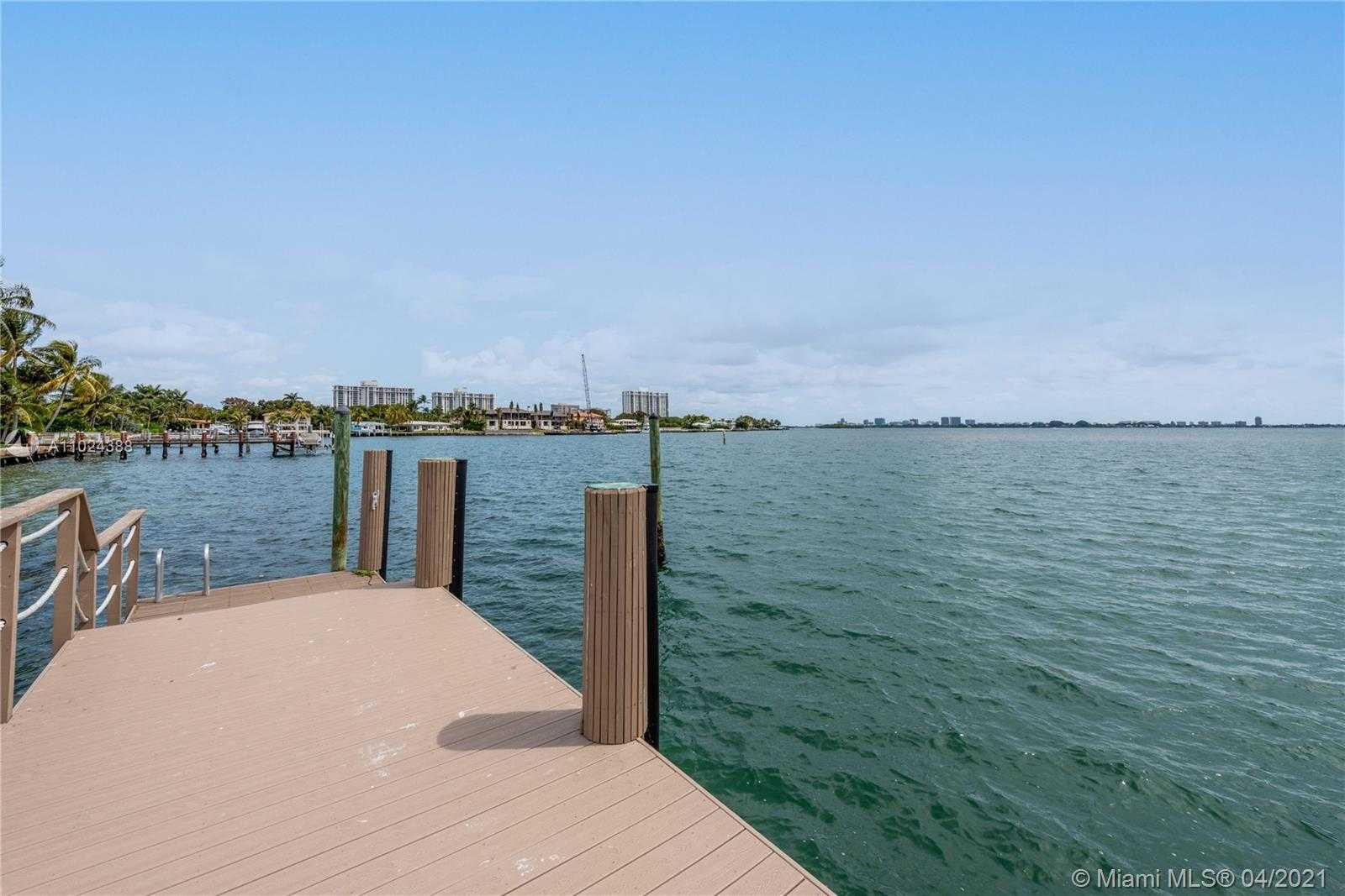 Small Image of 9767 NORTH EAST 13TH AVE, Miami Shores Number 7