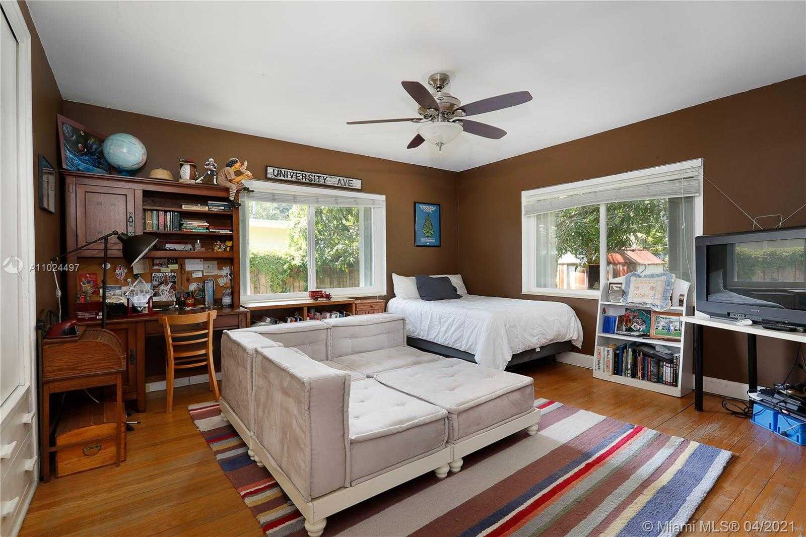 Small Image of 615 NORTH EAST 55TH TER, Miami Number 13