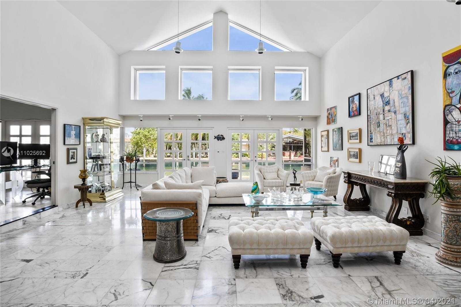 Small Image of 3229 NORTH EAST 169TH ST, North Miami Beach Number 2