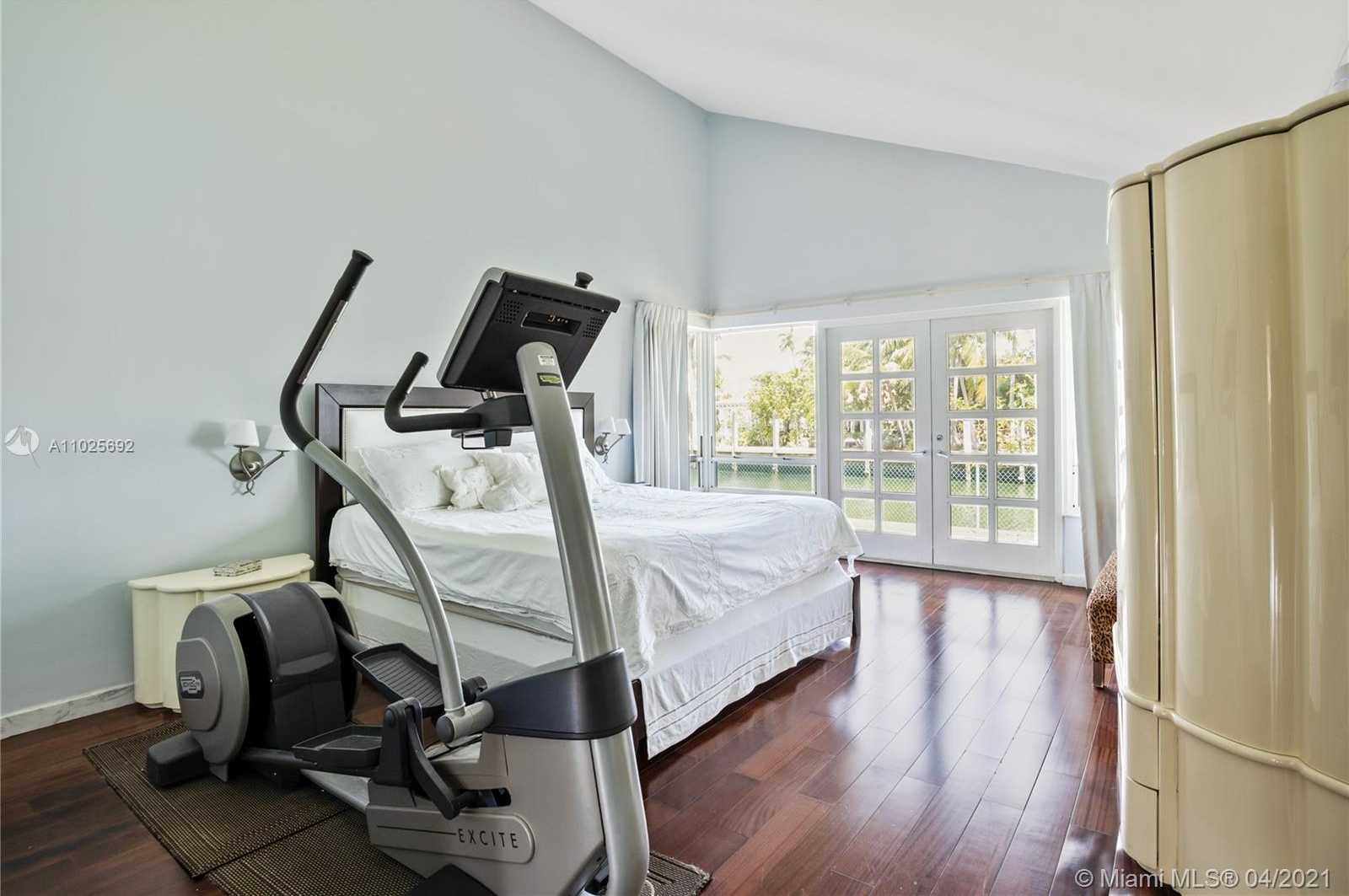 Small Image of 3229 NORTH EAST 169TH ST, North Miami Beach Number 21