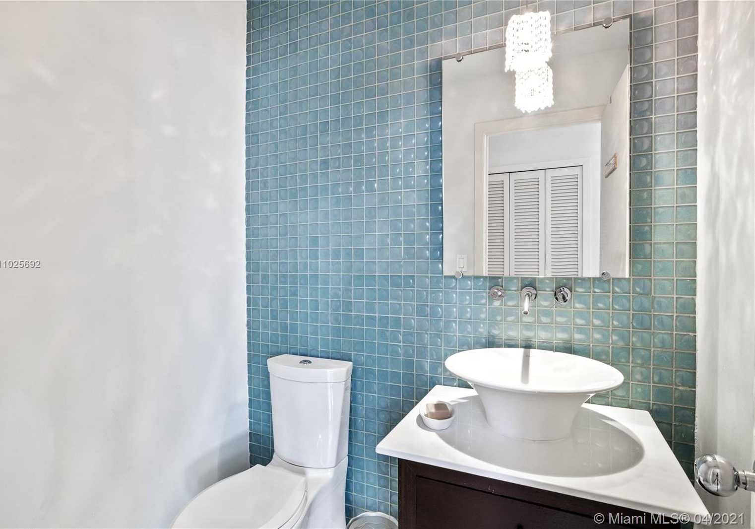 Small Image of 3229 NORTH EAST 169TH ST, North Miami Beach Number 24