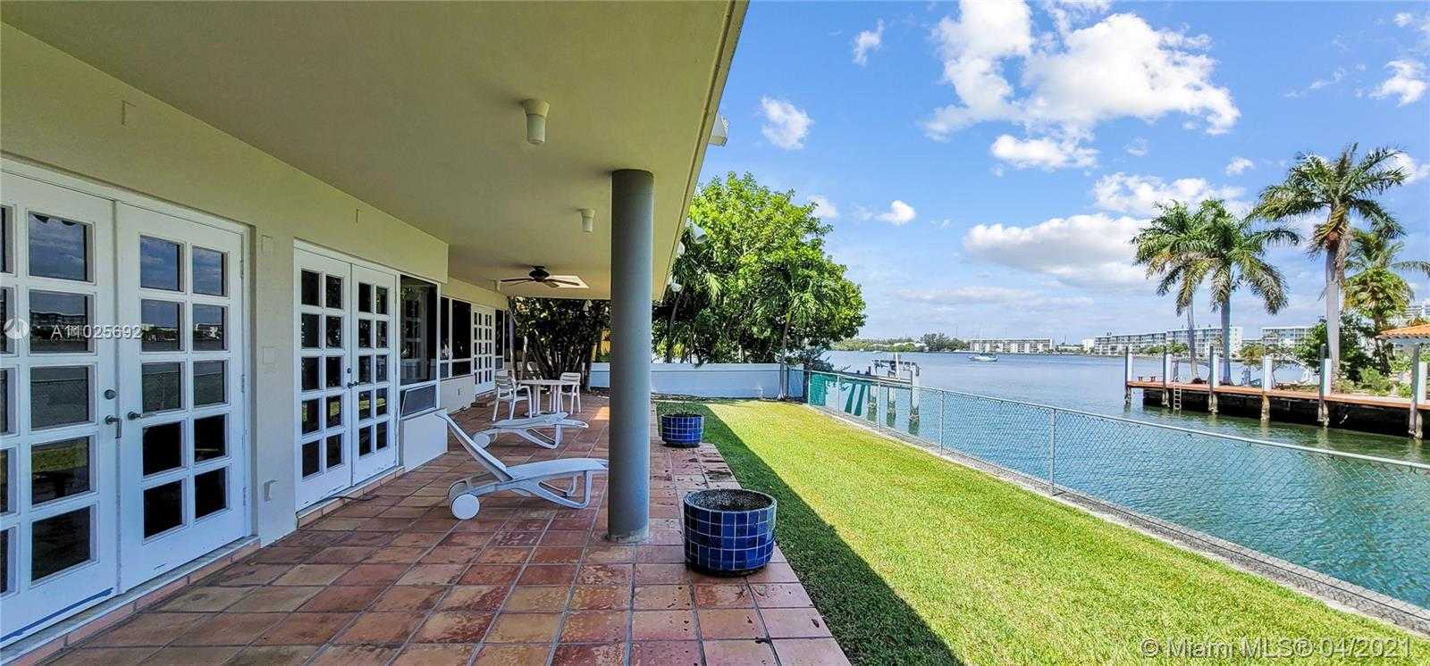Small Image of 3229 NORTH EAST 169TH ST, North Miami Beach Number 25