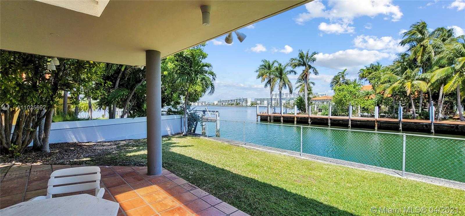 Small Image of 3229 NORTH EAST 169TH ST, North Miami Beach Number 26