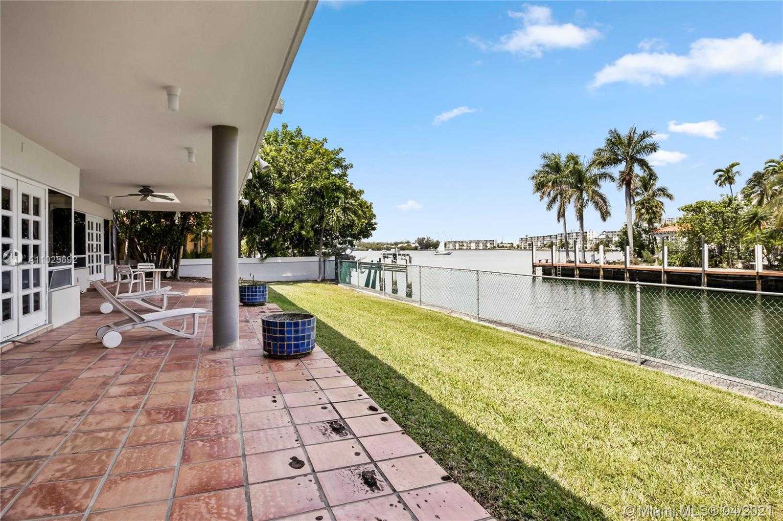 Small Image of 3229 NORTH EAST 169TH ST, North Miami Beach Number 29