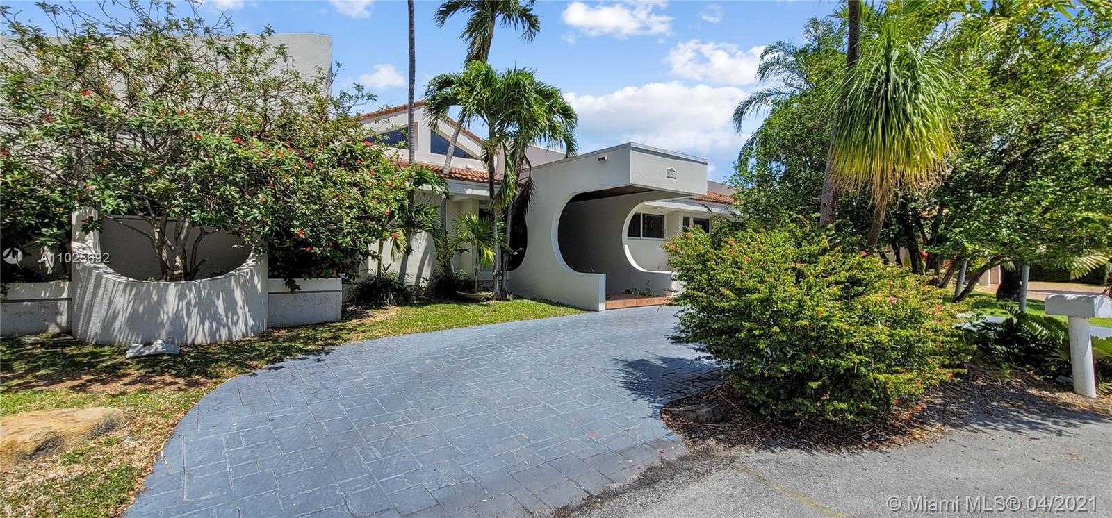 Small Image of 3229 NORTH EAST 169TH ST, North Miami Beach Number 30