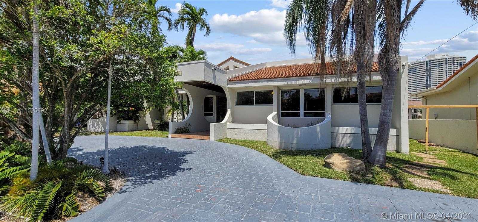 Small Image of 3229 NORTH EAST 169TH ST, North Miami Beach Number 32