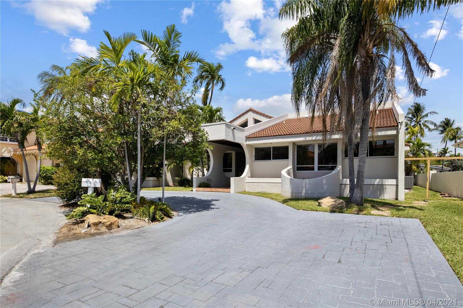 Small Image of 3229 NORTH EAST 169TH ST, North Miami Beach Number 33