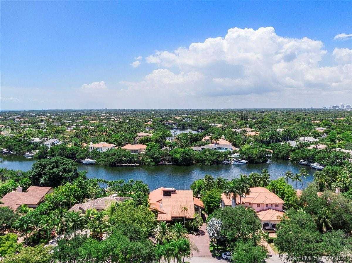 Small Image of 7260 W Lago Dr, Coral Gables, FL 33143, USA Number 80