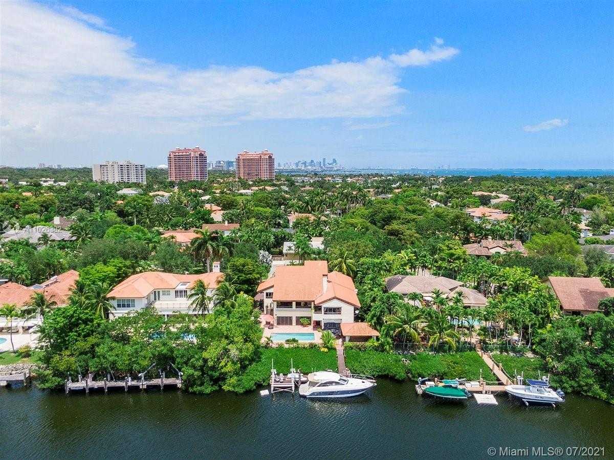 Small Image of 7260 W Lago Dr, Coral Gables, FL 33143, USA Number 89