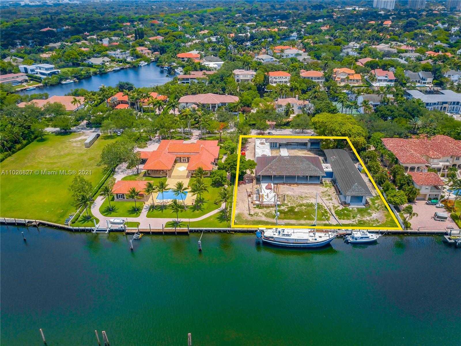 Small Image of 390 CASUARINA CONCOURSE, Coral Gables Number 2
