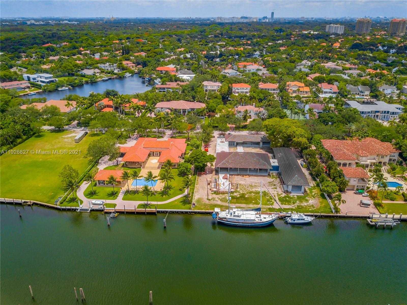 Small Image of 390 CASUARINA CONCOURSE, Coral Gables Number 9