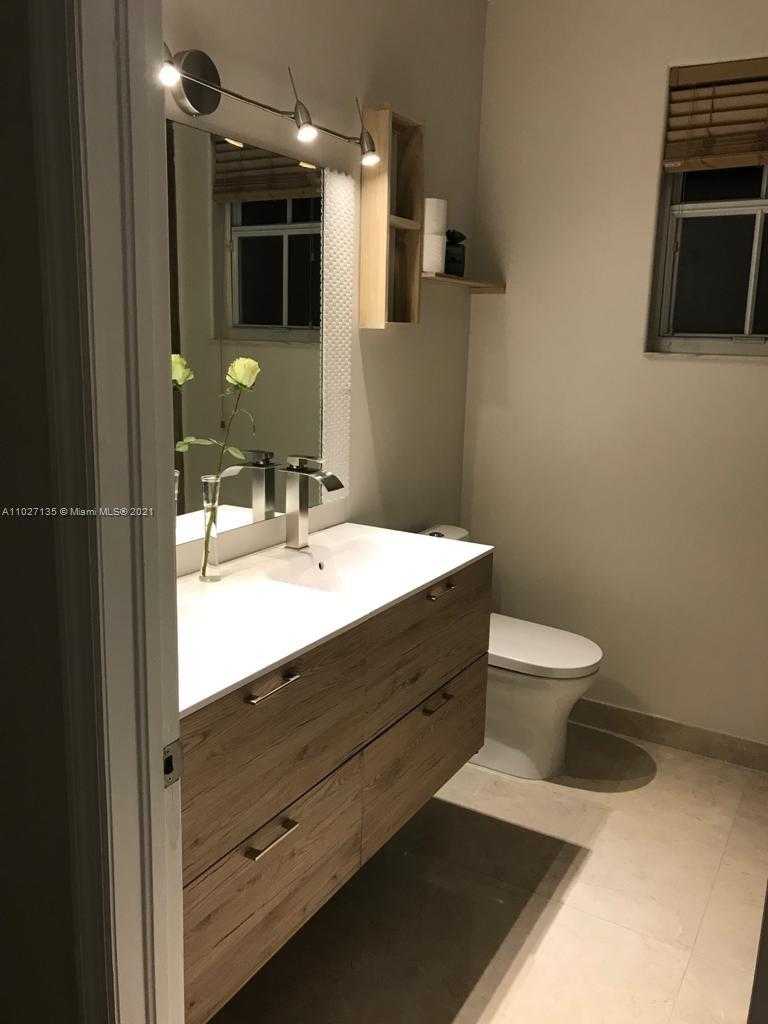 Small Image of 15545 SOUTH WEST 41ST TER, Miami Number 10