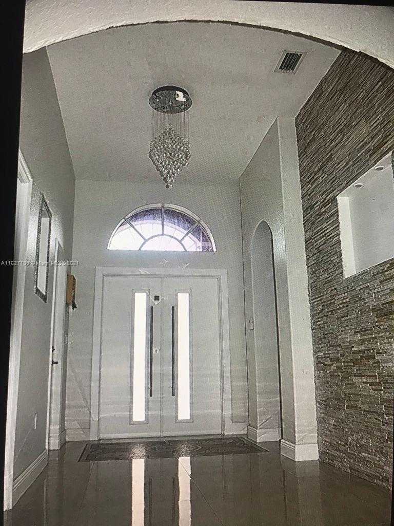 Small Image of 15545 SOUTH WEST 41ST TER, Miami Number 16