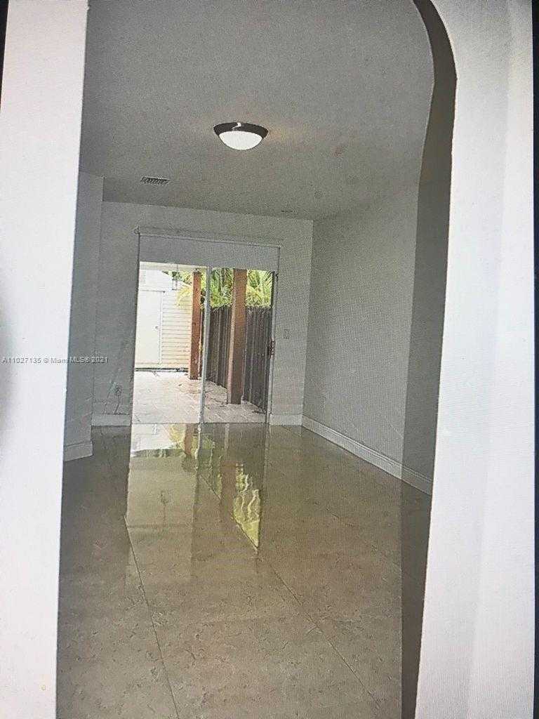 Small Image of 15545 SOUTH WEST 41ST TER, Miami Number 18