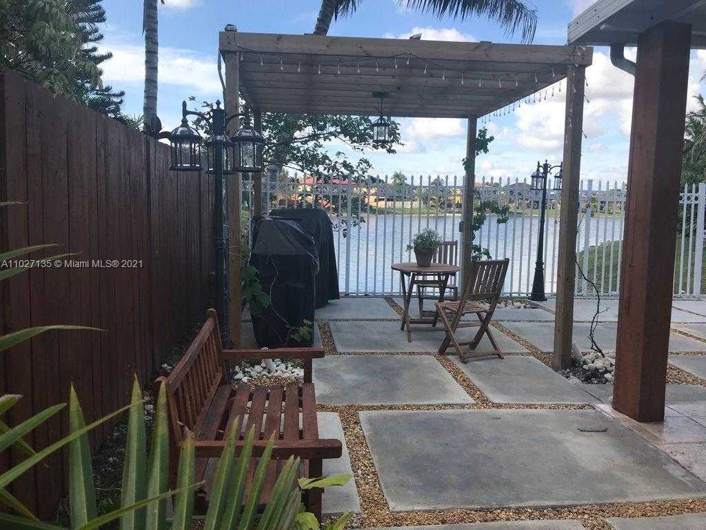 Small Image of 15545 SOUTH WEST 41ST TER, Miami Number 24