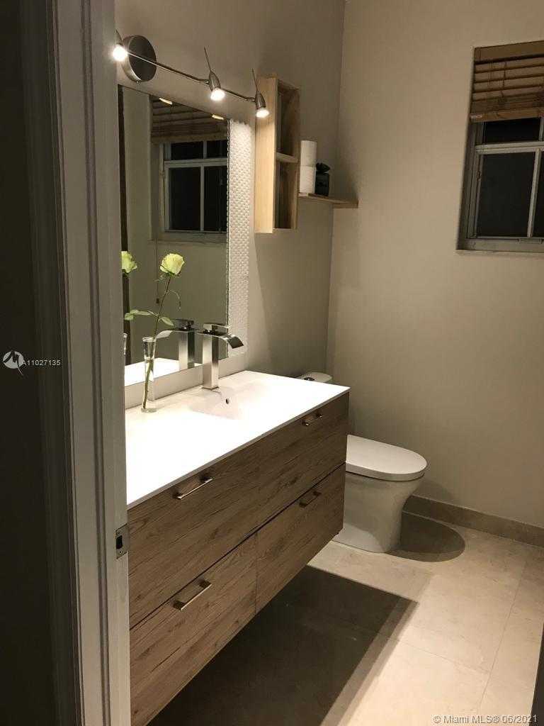 Small Image of 15545 SOUTH WEST 41ST TER, Miami Number 27