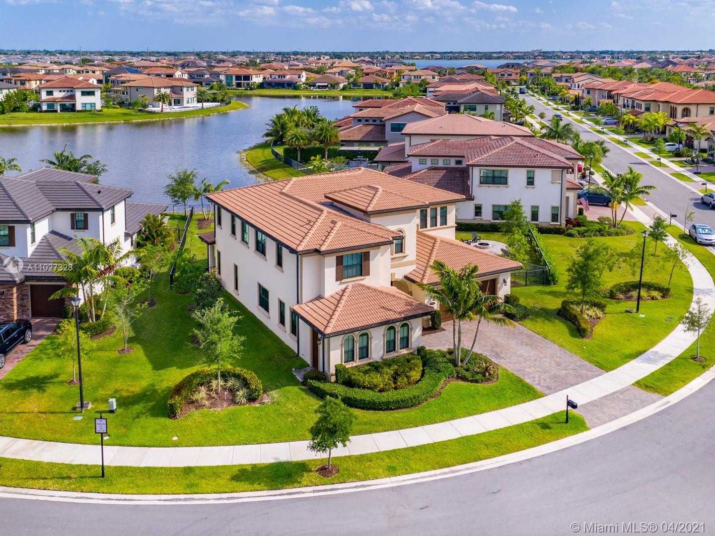 Small Image of 9378 WEST MERIDIAN DR W, Parkland Number 11