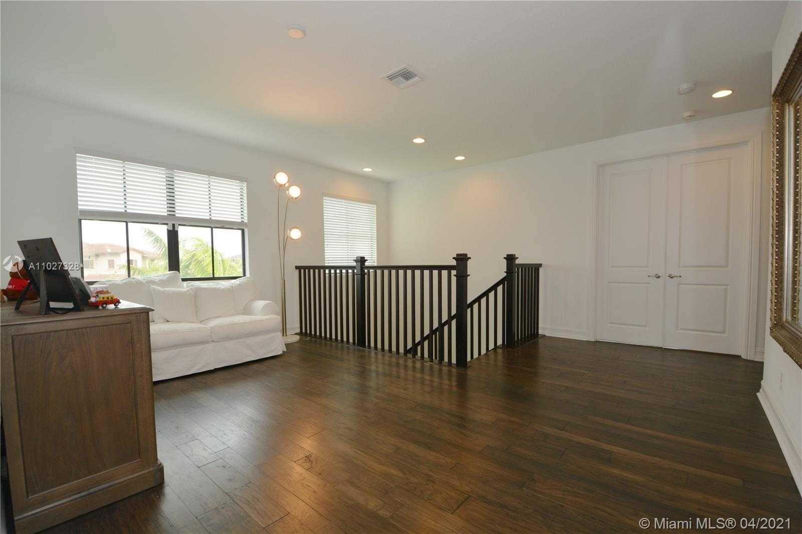Small Image of 9378 WEST MERIDIAN DR W, Parkland Number 28