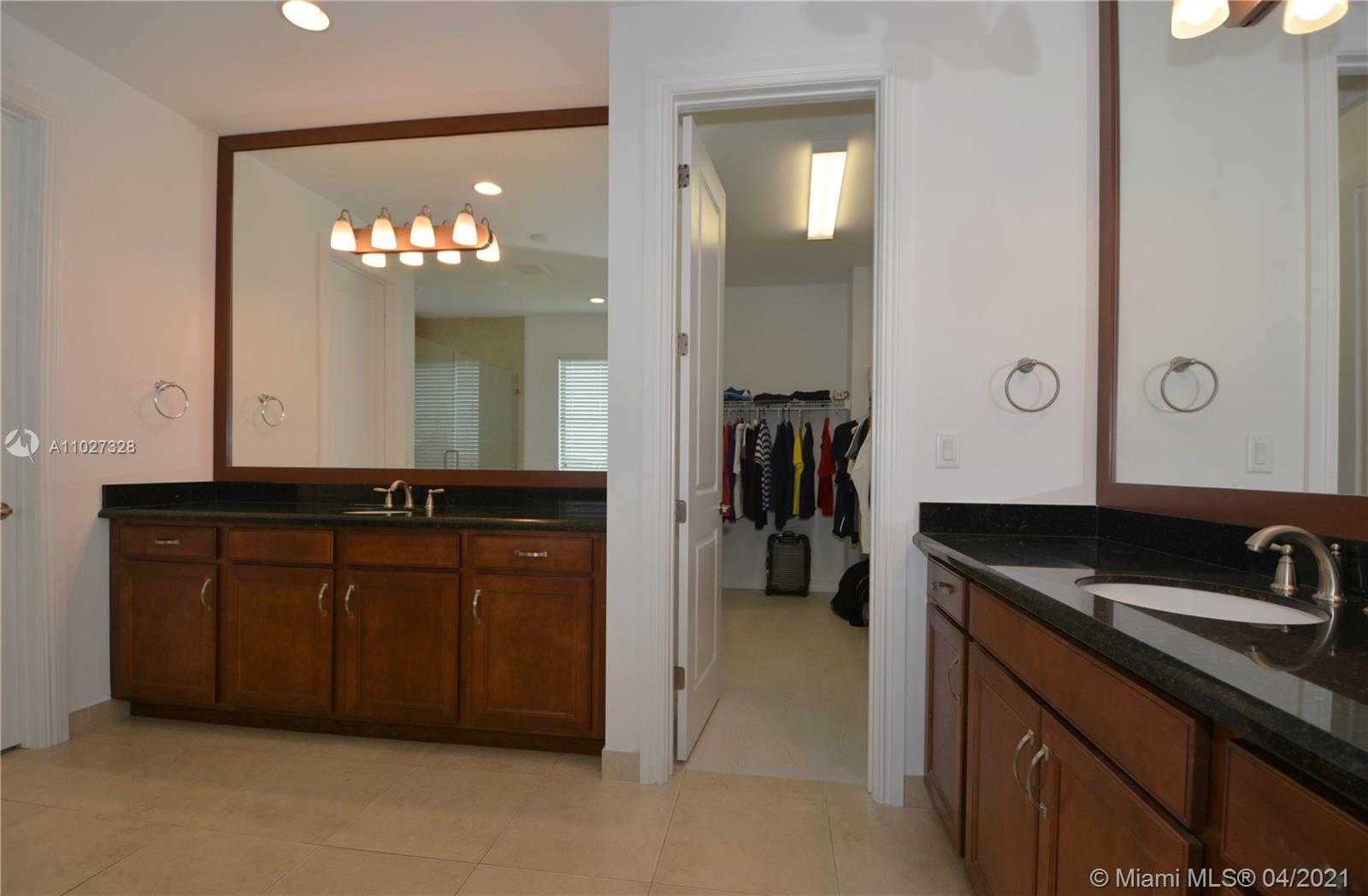 Small Image of 9378 WEST MERIDIAN DR W, Parkland Number 42