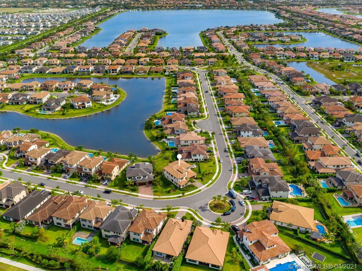 Small Image of 9378 WEST MERIDIAN DR W, Parkland Number 6