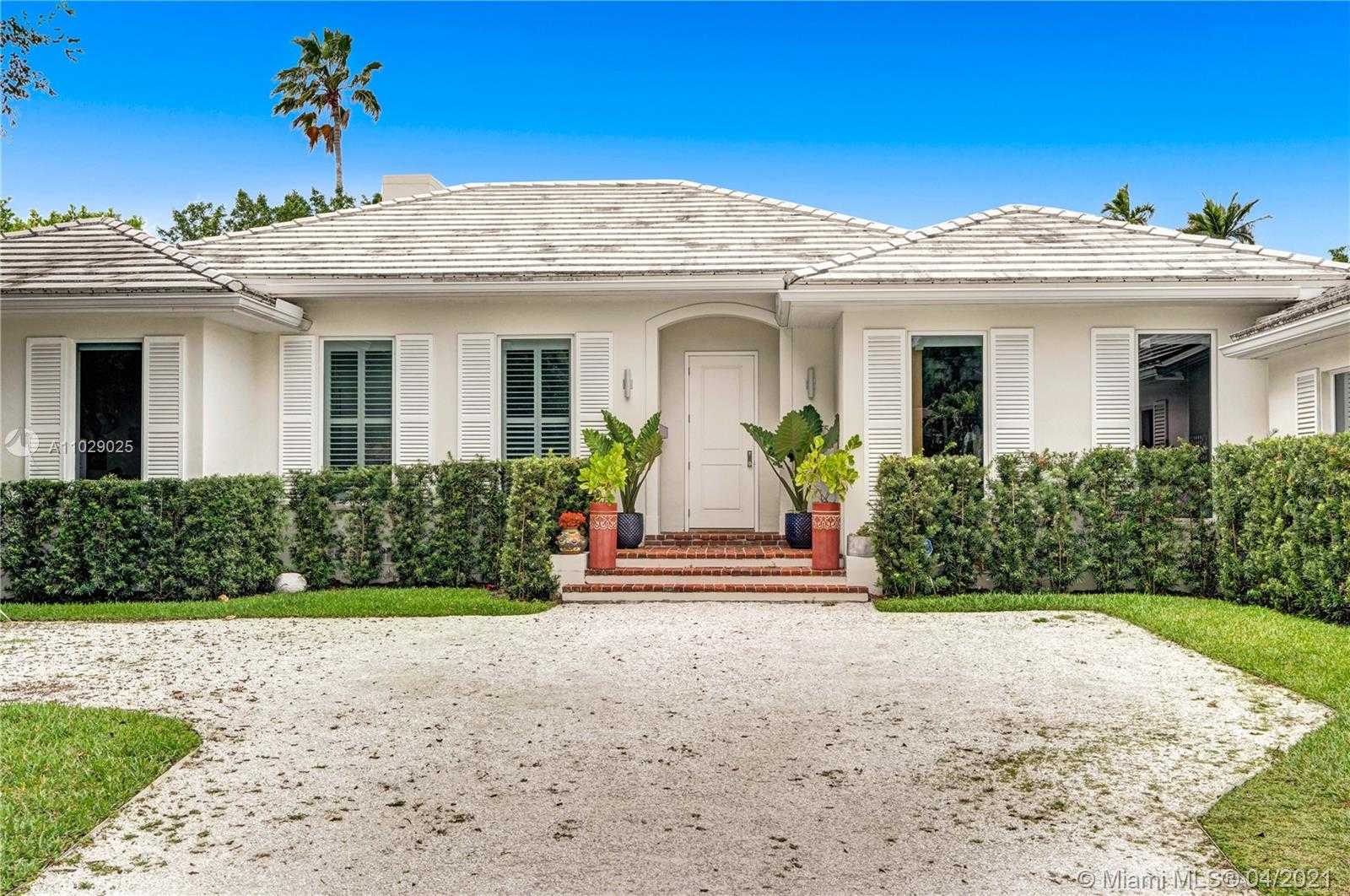 Small Image of 4425 ISLAND RD, Miami Number 25