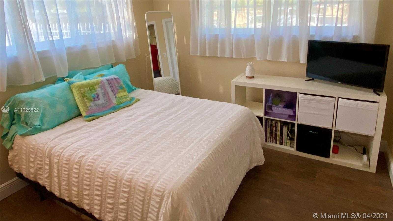 Small Image of 14401 SOUTH WEST 82 AVE, Palmetto Bay Number 22