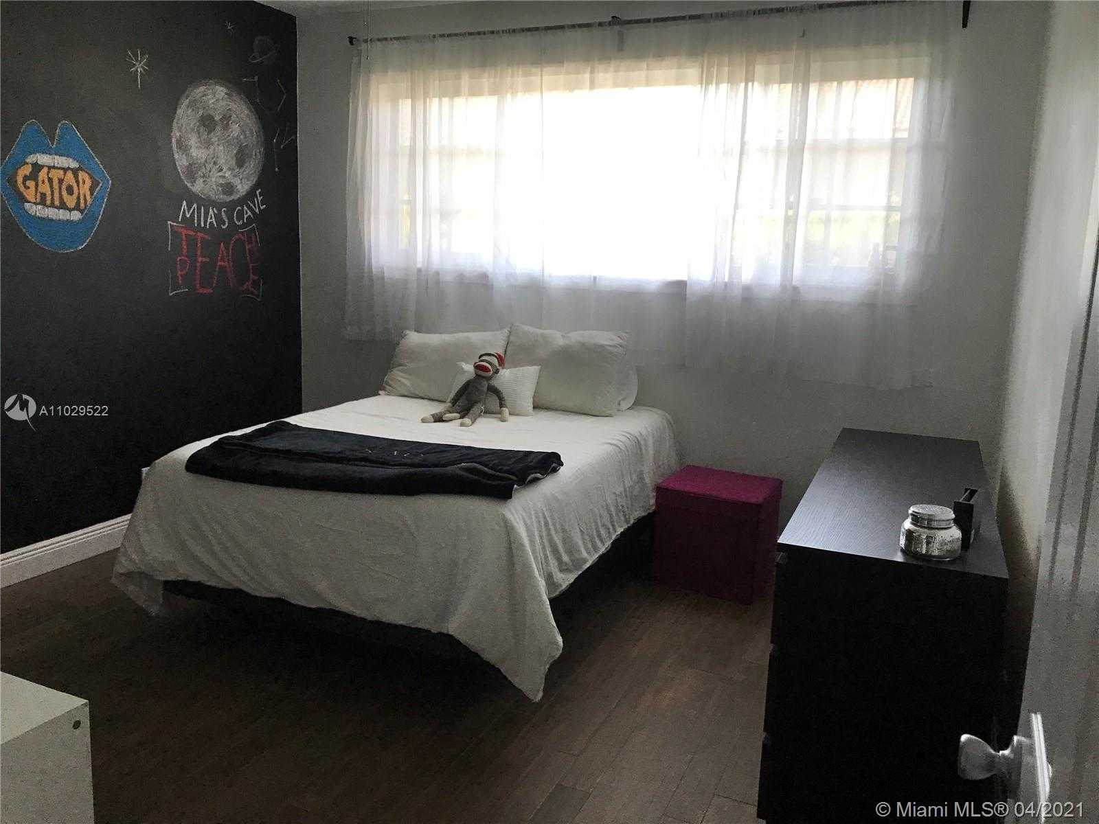 Small Image of 14401 SOUTH WEST 82 AVE, Palmetto Bay Number 23