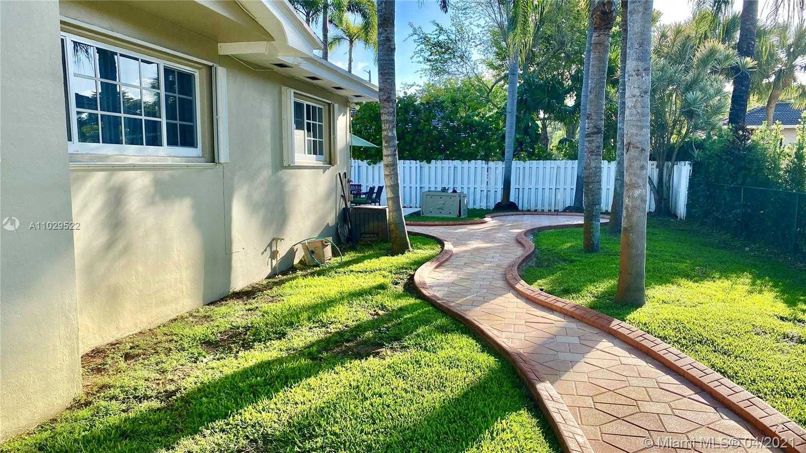 Small Image of 14401 SOUTH WEST 82 AVE, Palmetto Bay Number 9
