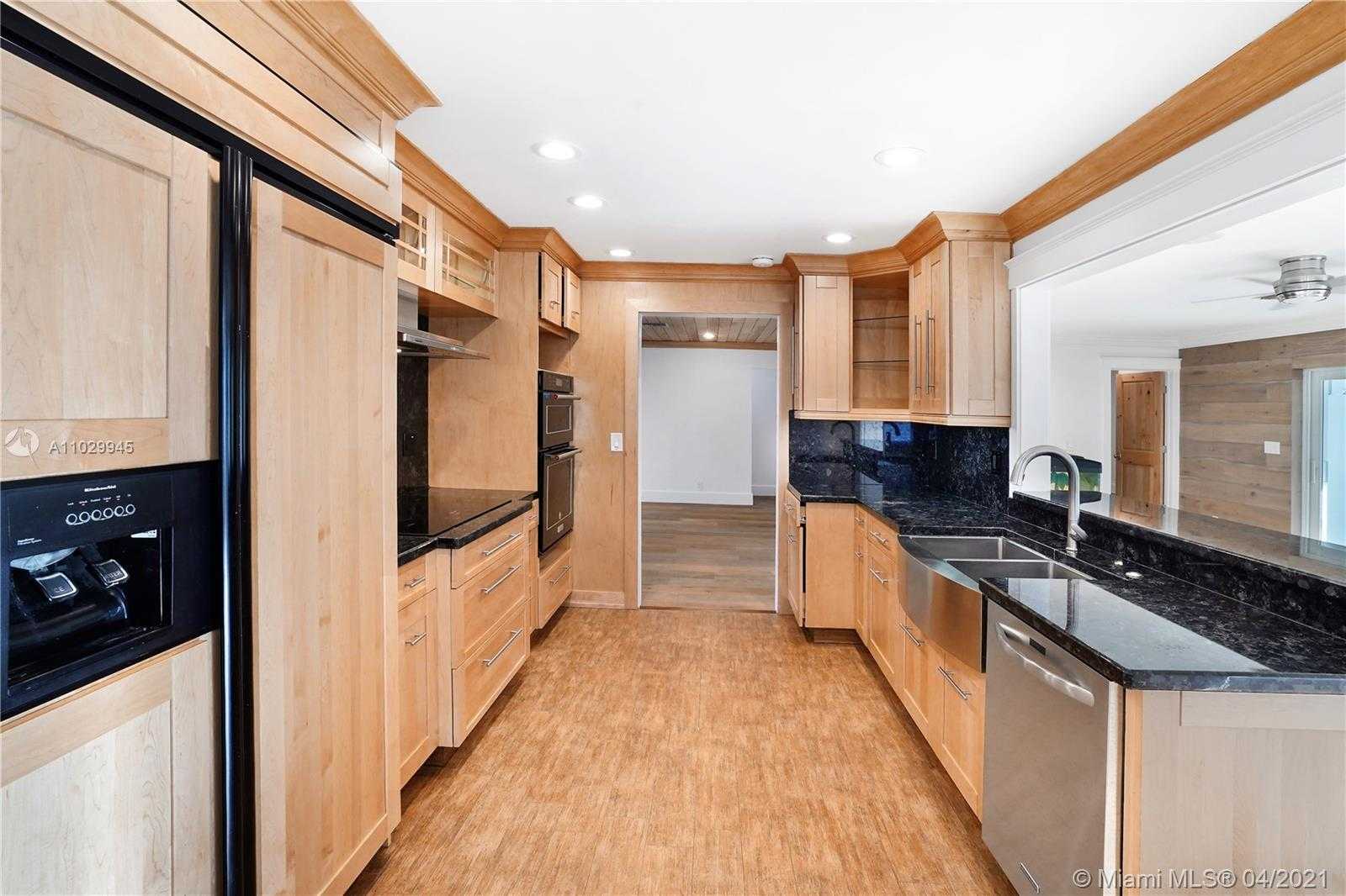 Small Image of 4481 SOUTH WEST 38TH TER, Dania Beach Number 11
