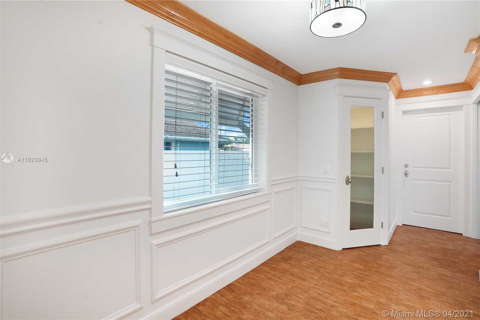 Small Image of 4481 SOUTH WEST 38TH TER, Dania Beach Number 24
