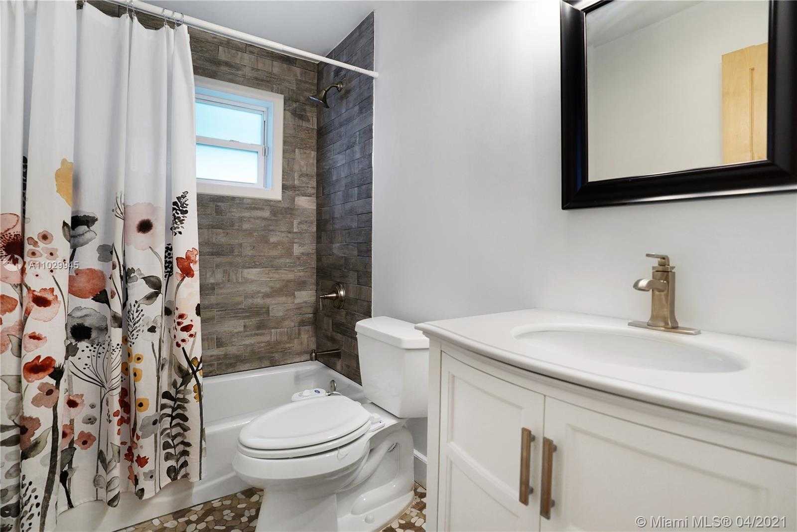 Small Image of 4481 SOUTH WEST 38TH TER, Dania Beach Number 44