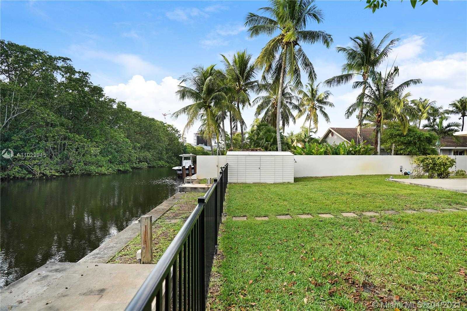 Small Image of 4481 SOUTH WEST 38TH TER, Dania Beach Number 55