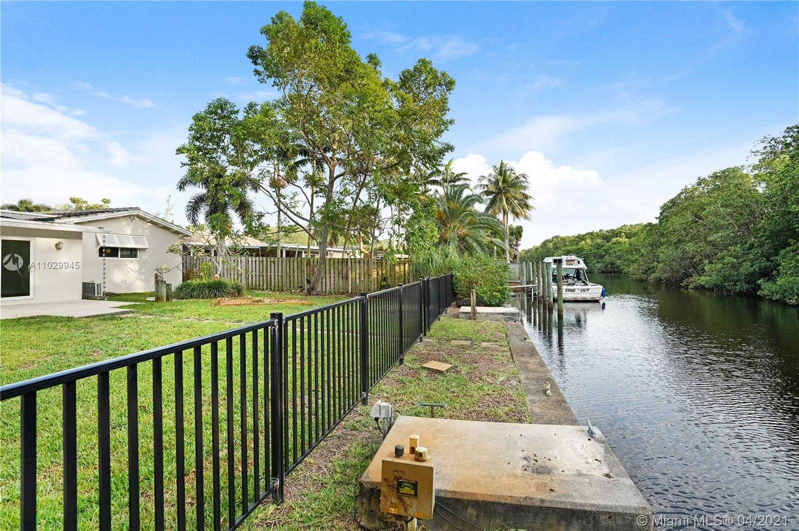 Small Image of 4481 SOUTH WEST 38TH TER, Dania Beach Number 59