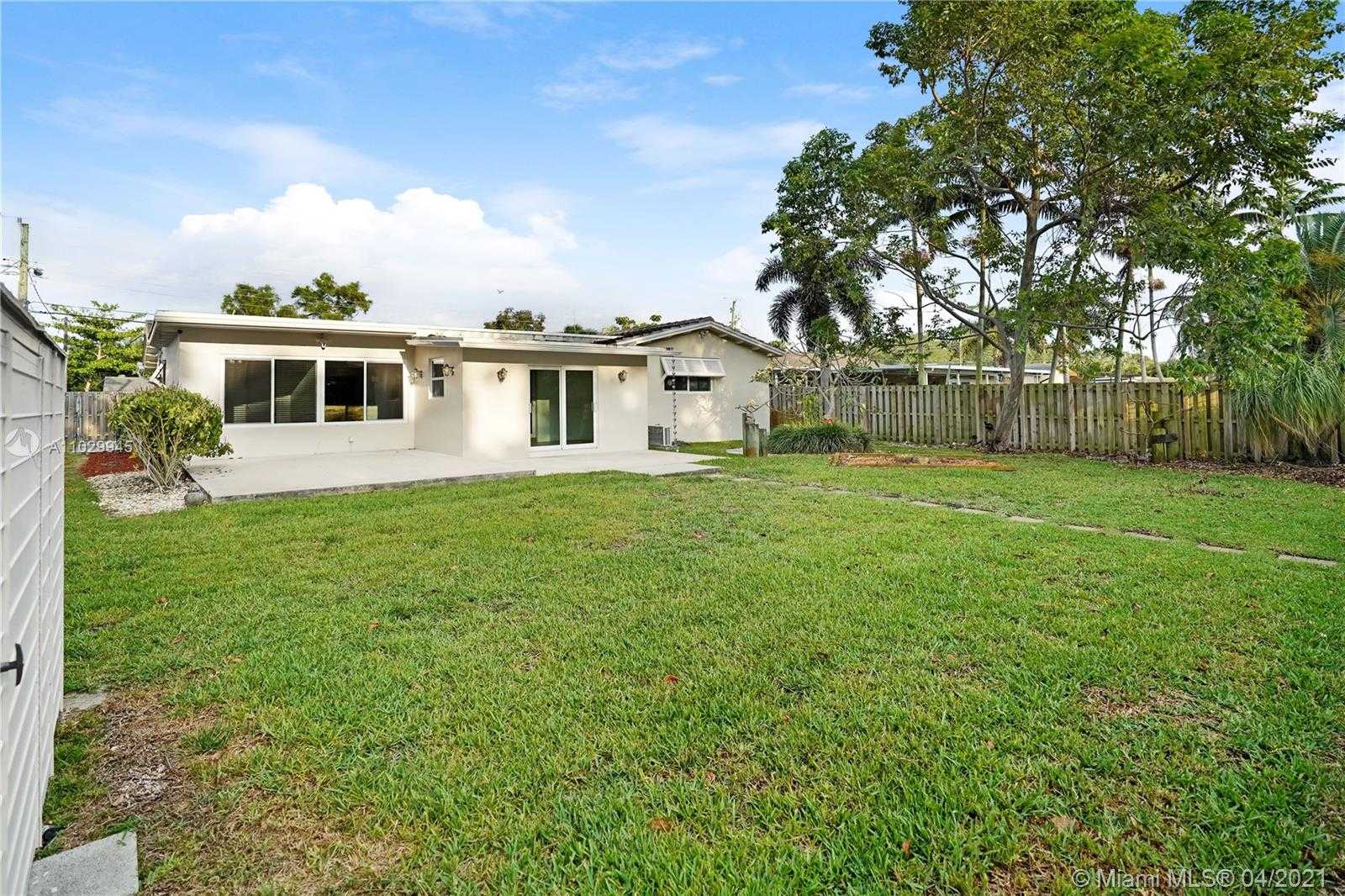 Small Image of 4481 SOUTH WEST 38TH TER, Dania Beach Number 60