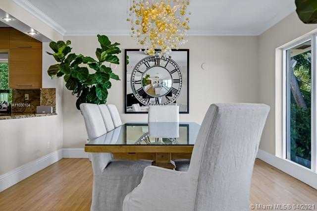 Small Image of 9999 NORTH EAST 13TH AVE, Miami Shores Number 54