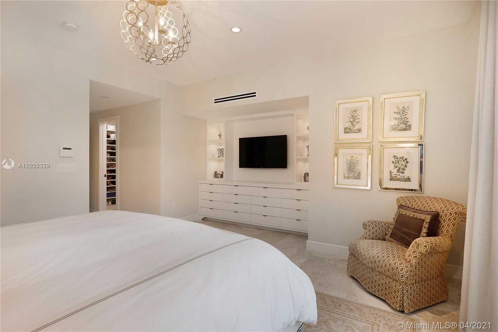 Small Image of 1133 SOUTH ALHAMBRA CIR, Coral Gables Number 17