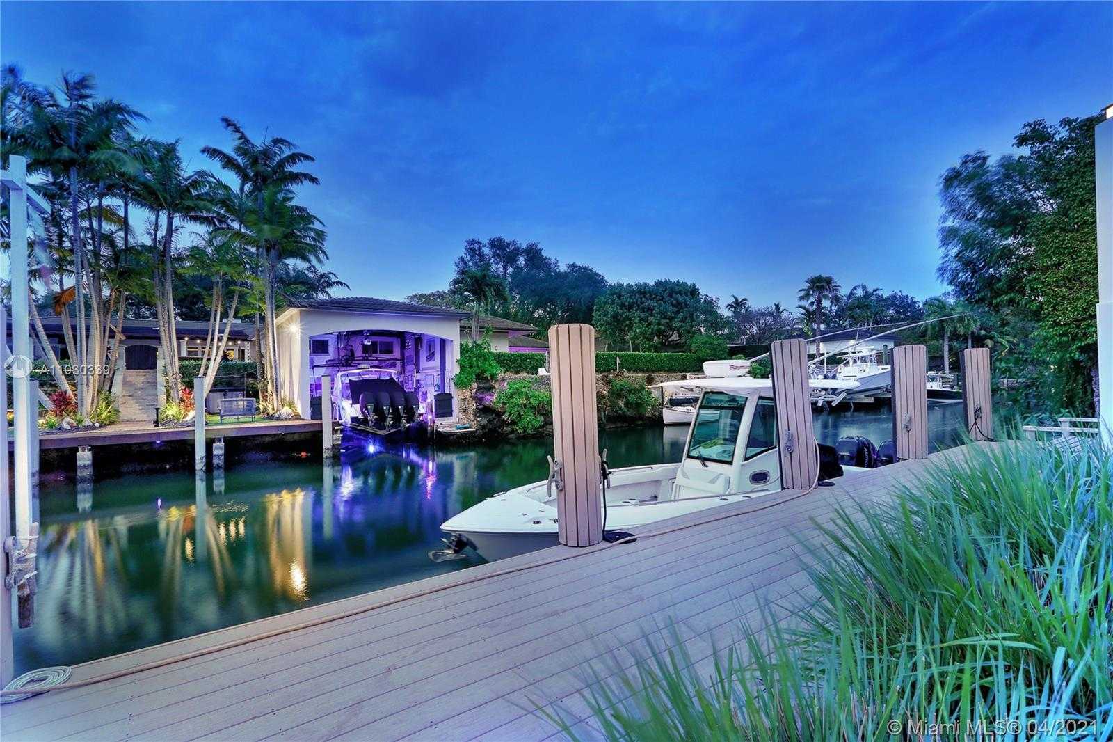 Small Image of 1133 SOUTH ALHAMBRA CIR, Coral Gables Number 32