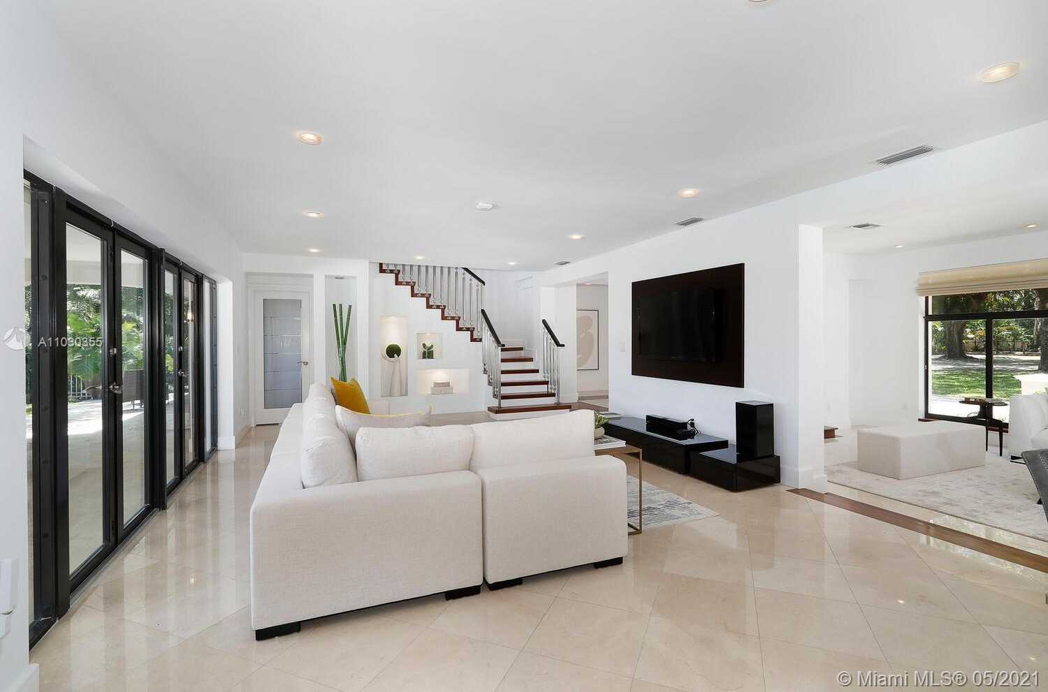 Small Image of 3425 ALHAMBRA CIR, Coral Gables Number 14