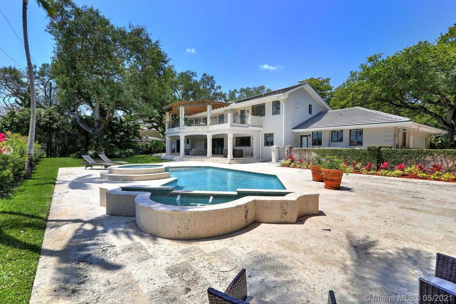 Small Image of 3425 ALHAMBRA CIR, Coral Gables Number 37