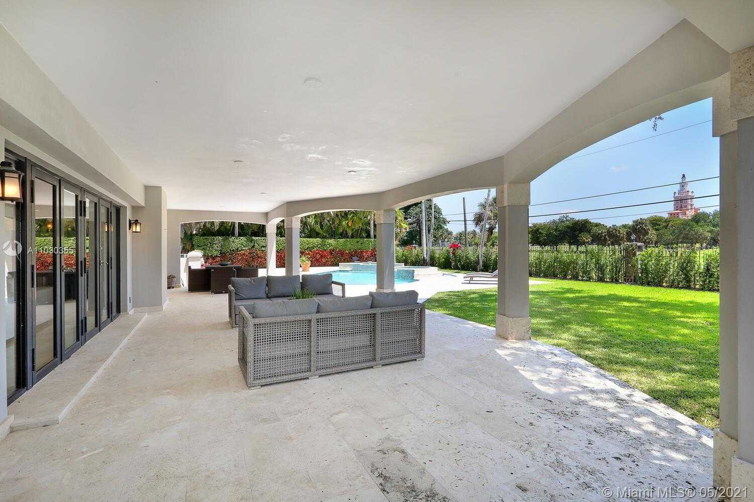 Small Image of 3425 ALHAMBRA CIR, Coral Gables Number 38