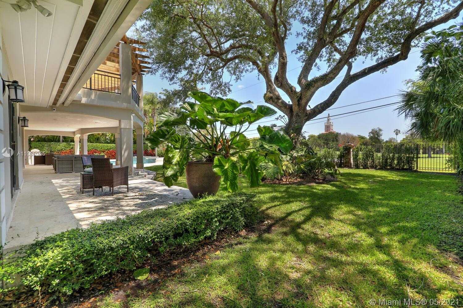 Small Image of 3425 ALHAMBRA CIR, Coral Gables Number 40