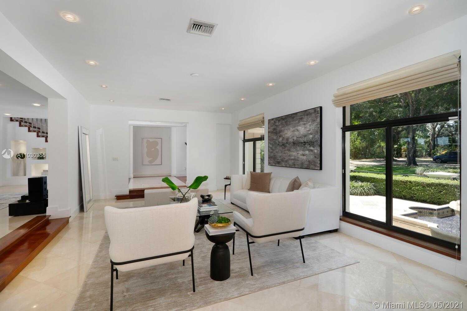 Small Image of 3425 ALHAMBRA CIR, Coral Gables Number 7