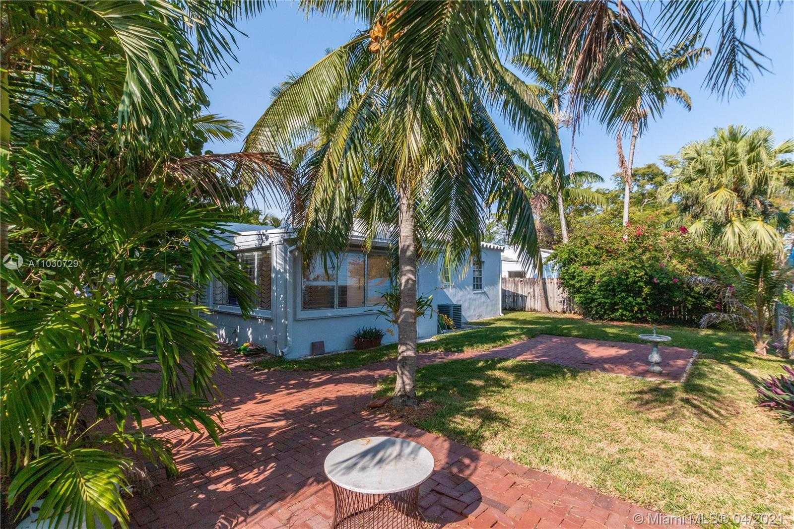 Small Image of 2410 SOUTH WEST 25TH ST, Miami Number 30
