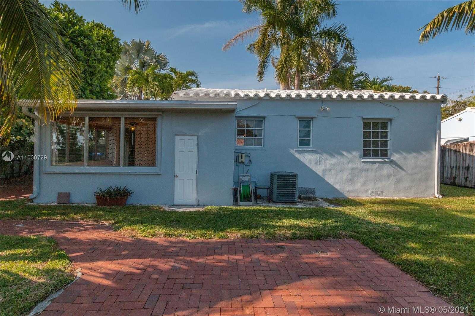 Small Image of 2410 SOUTH WEST 25TH ST, Miami Number 36