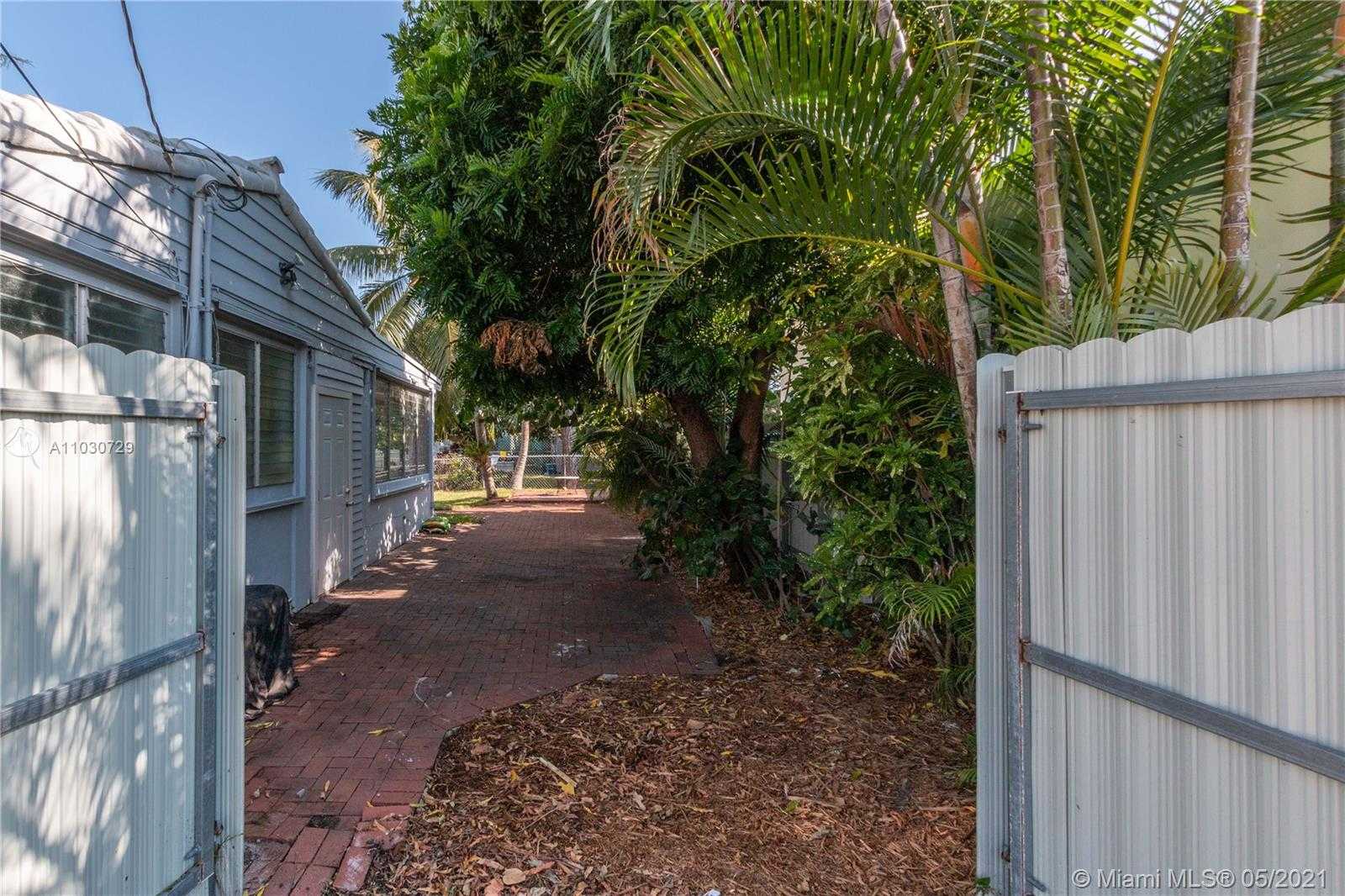 Small Image of 2410 SOUTH WEST 25TH ST, Miami Number 42
